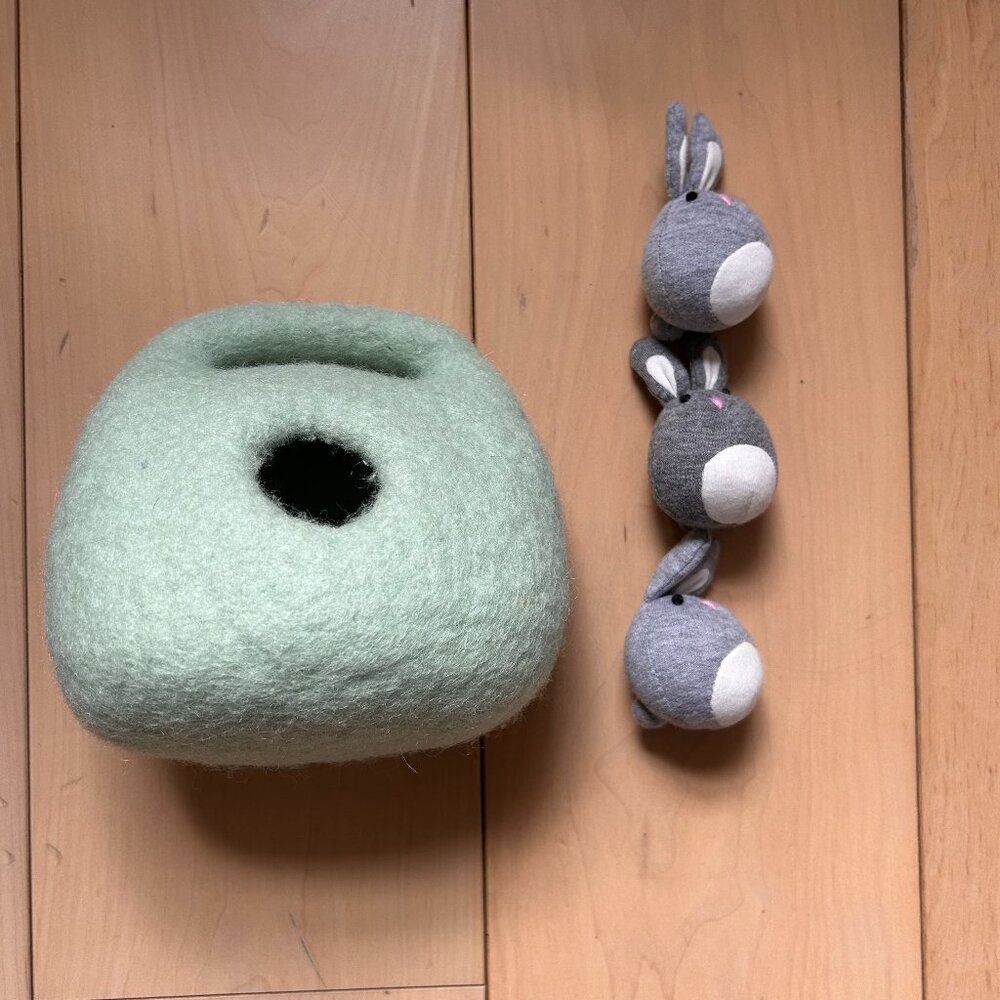 Lovevery Bunnies In A Felt Burrow